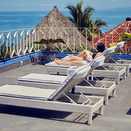 Hotel Luxury Patio Azul (Adults Only) Puerto Vallarta Exteriér fotografie Rooftop pool at the Hotel