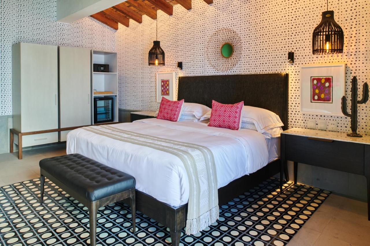 Hotel Luxury Patio Azul (Adults Only) Puerto Vallarta Exteriér fotografie A bedroom at the hotel
