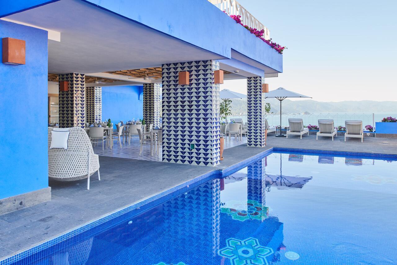 Hotel Luxury Patio Azul (Adults Only) Puerto Vallarta Exteriér fotografie The pool at the hotel