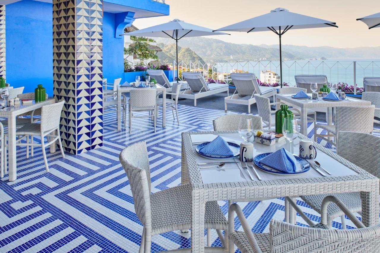 Hotel Luxury Patio Azul (Adults Only) Puerto Vallarta Exteriér fotografie The rooftop bar at the hotel